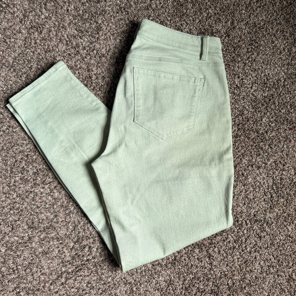 Ann Taylor Curvy Mid-Rise Stretch Ankle Jean, Size 6, Mint Green